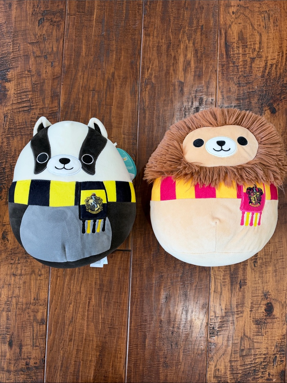 Squishmallows Harry Potter Mascot Bundle - Gryffindor Lion & Hufflepuff Badger